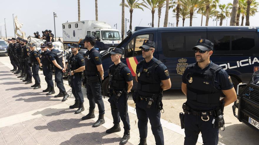 Esto es lo que cobra un Policía Nacional en España