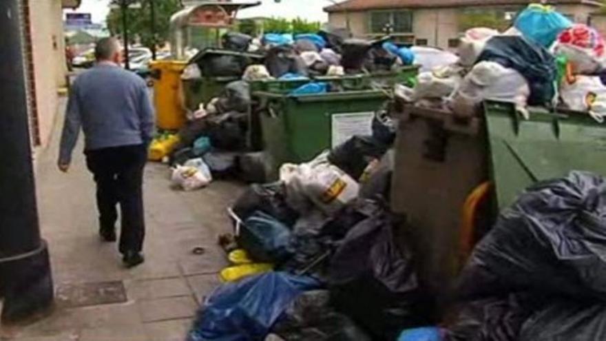 Padrón se llena de basura