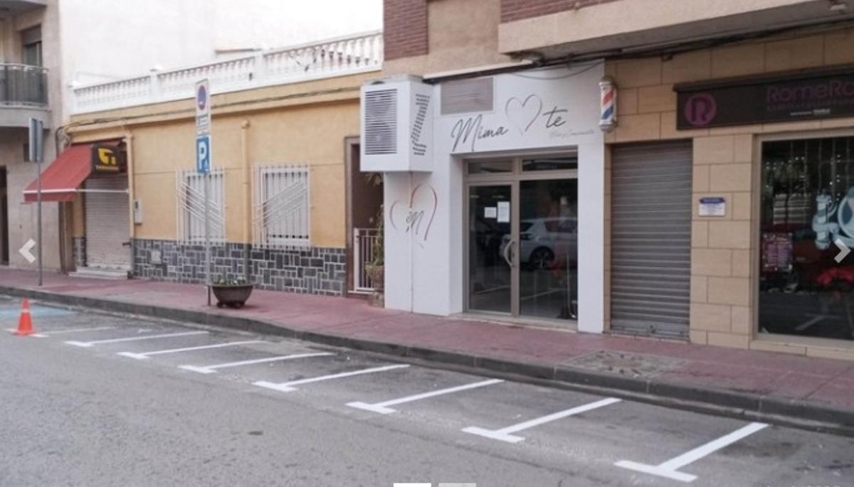 Nuevos aparcamientos en la calle Flores de Los Dolores.