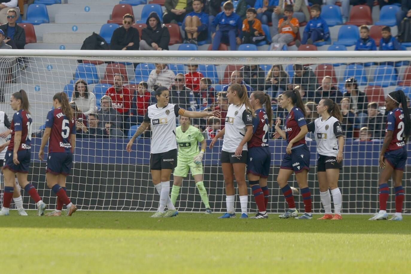 Las mejores fotos del Levante - Valencia de LaLiga F