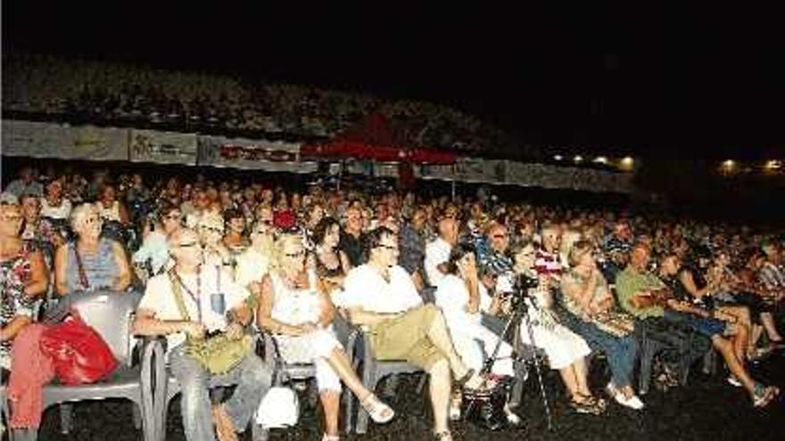 El públic que va ocupar dimecres els seients de l&#039;Espai Port de Sant Feliu de Guíxols.