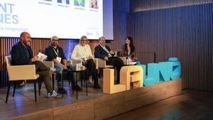 Conversación sobre los retos de la longevidad en el acto del 50 aniversario de La Unió.