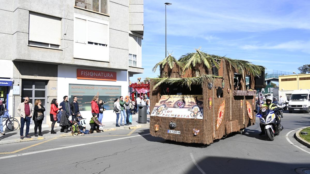Un artefacto durante el Carnaval de Badajoz en 2020.