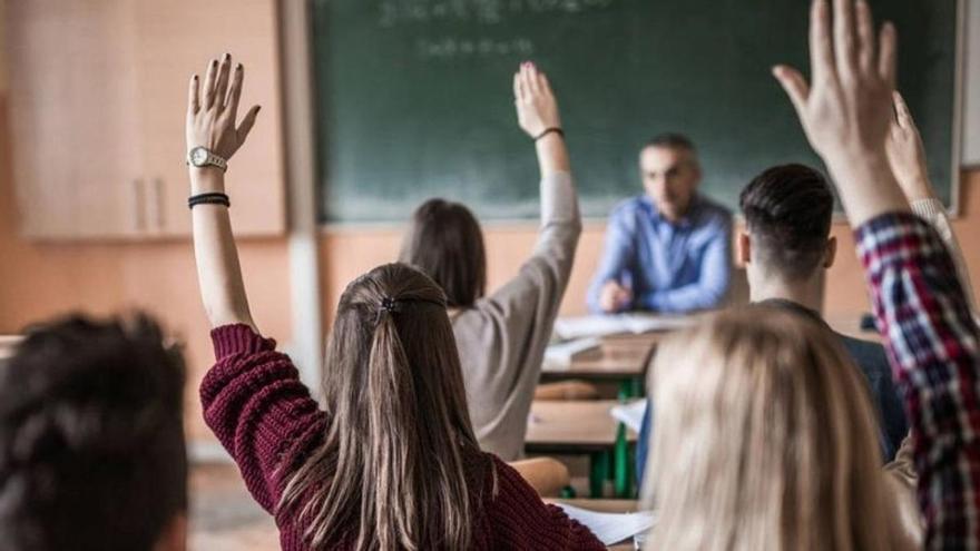 Canarias contratará más profesores para el próximo curso