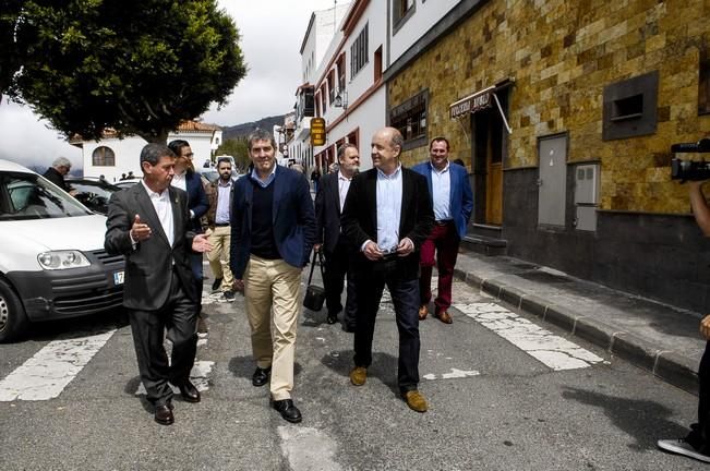 VISITA DE FERNANDO CLAVIJO A TEJEDA