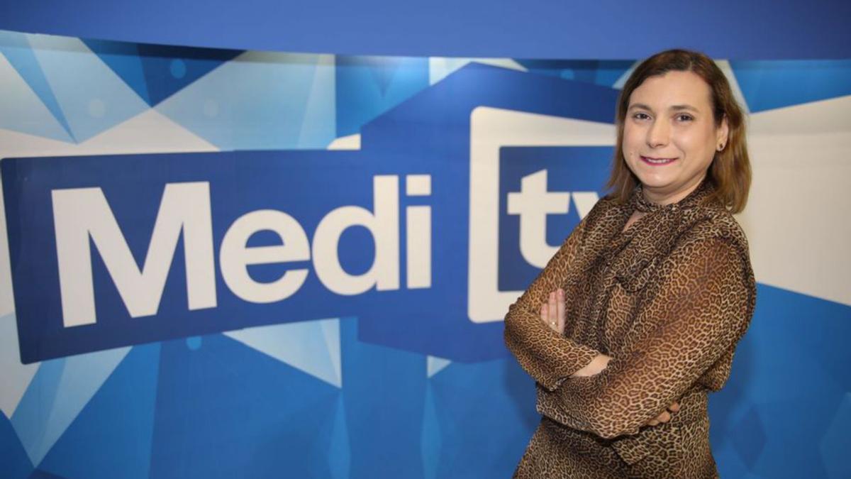 Lledó Lleó es la presentadora de ‘Parlem de festes’ en Medi TV