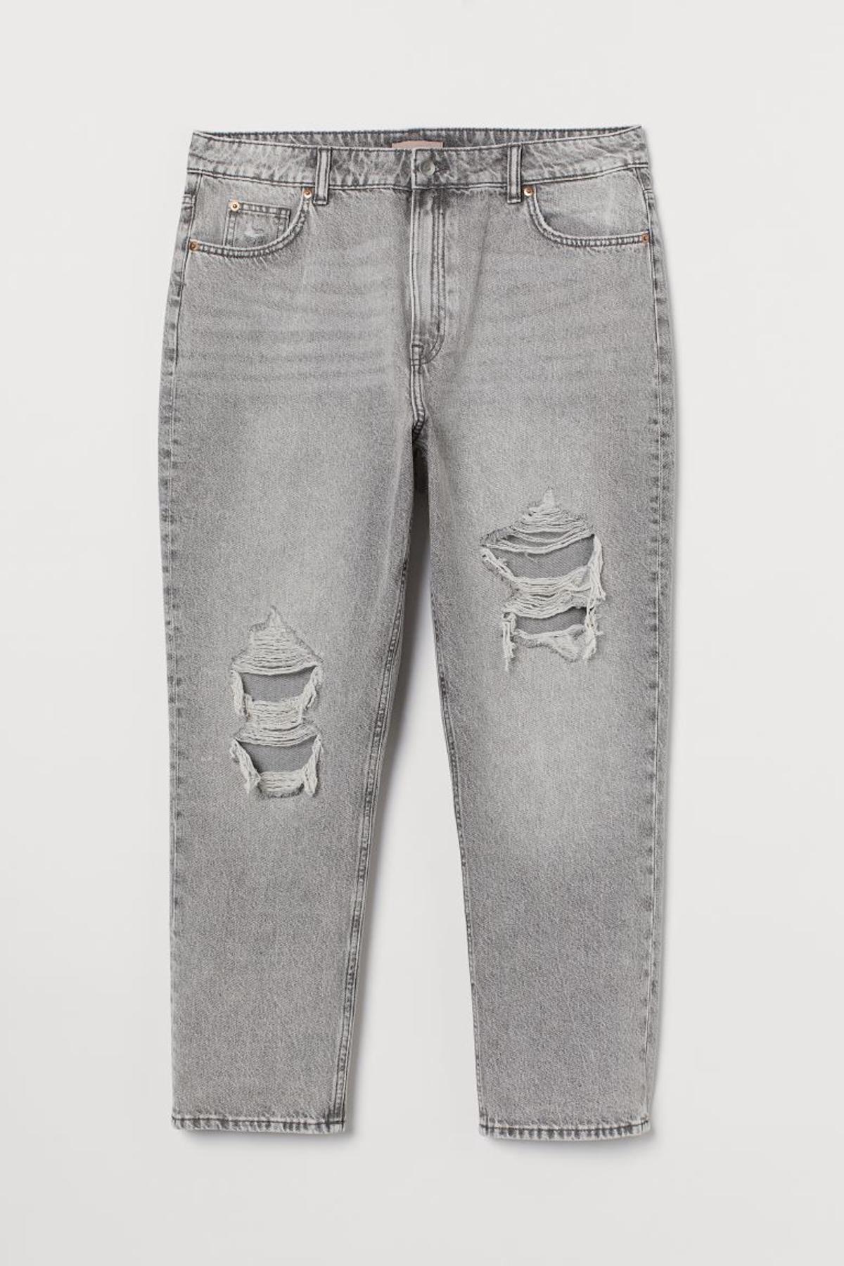 Vaquero tobillero denim lavado con detalles maxidesgastados, de H&amp;M (34,99 euros)