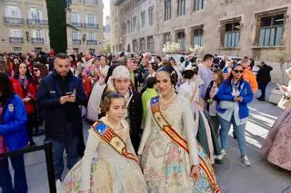 La "marea fallera" de las comarcas llega a la Diputación