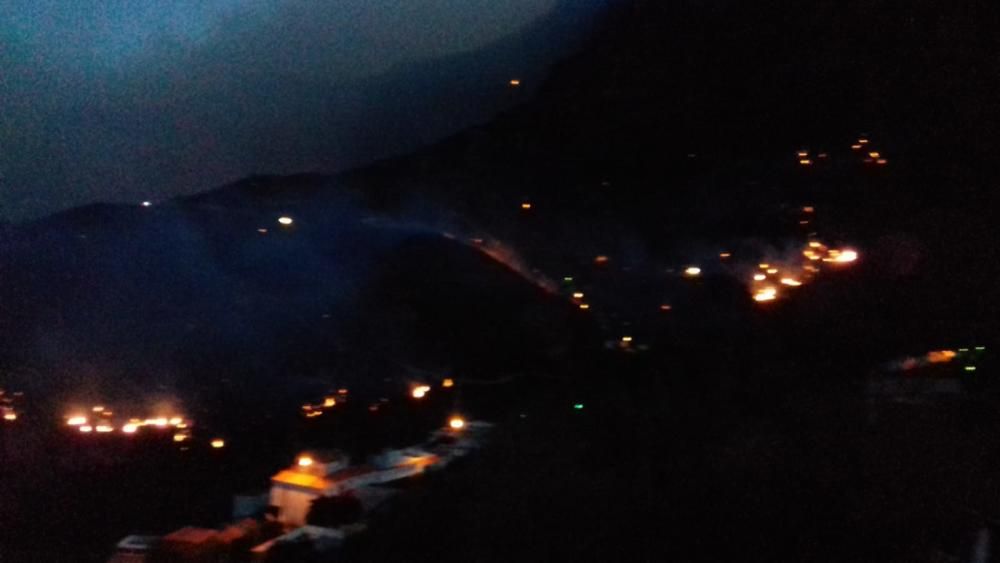 La Cumbre de Gran Canaria amanece en llamas