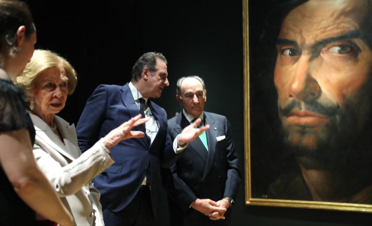 La Reina Sofía recorre las 50 obras de la exposición "Zurbarán" en la National Gallery de Londres.