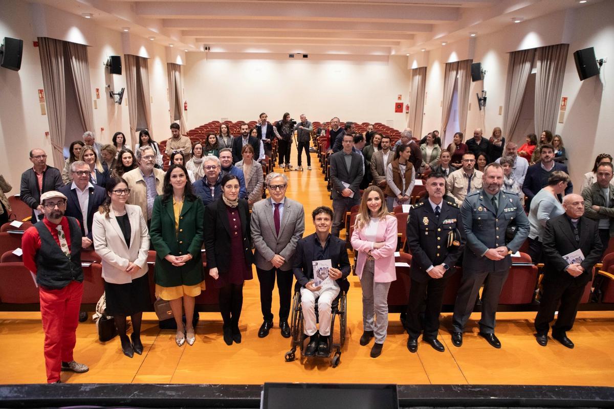 Asistentes a la presentación de la guía 'Castle Love' en la Diputación de Córdoba.