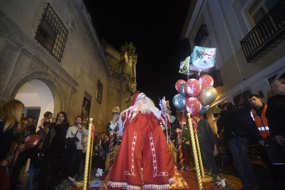 Así ha llegado Papa Noel a Murcia
