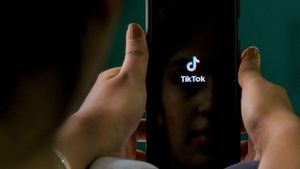 Acomiadada per entrar 20 cops diaris a Tiktok