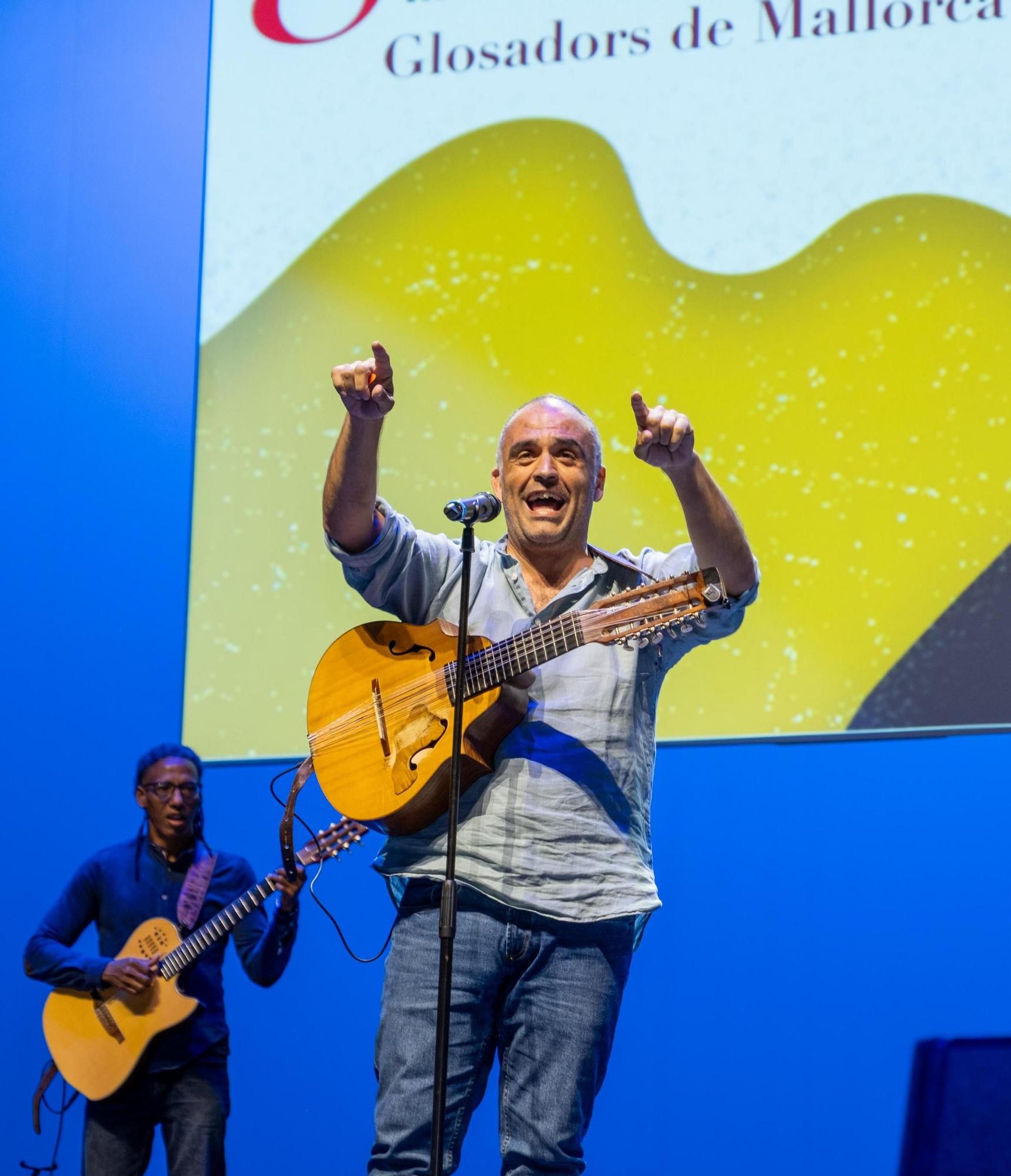 FOTOS | Mallorca, Cuba, Canarias y País Vasco comparten versos y música en el Glosa Fest