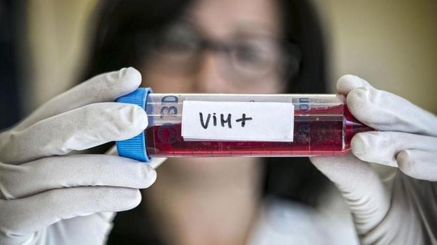 El hospital Reina Sofía implanta un protocolo de detección precoz del VIH