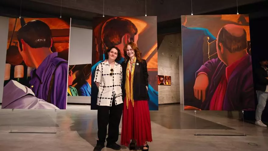 Inaugurada la exposición 'Me duelen los ojos de mirar sin verte'