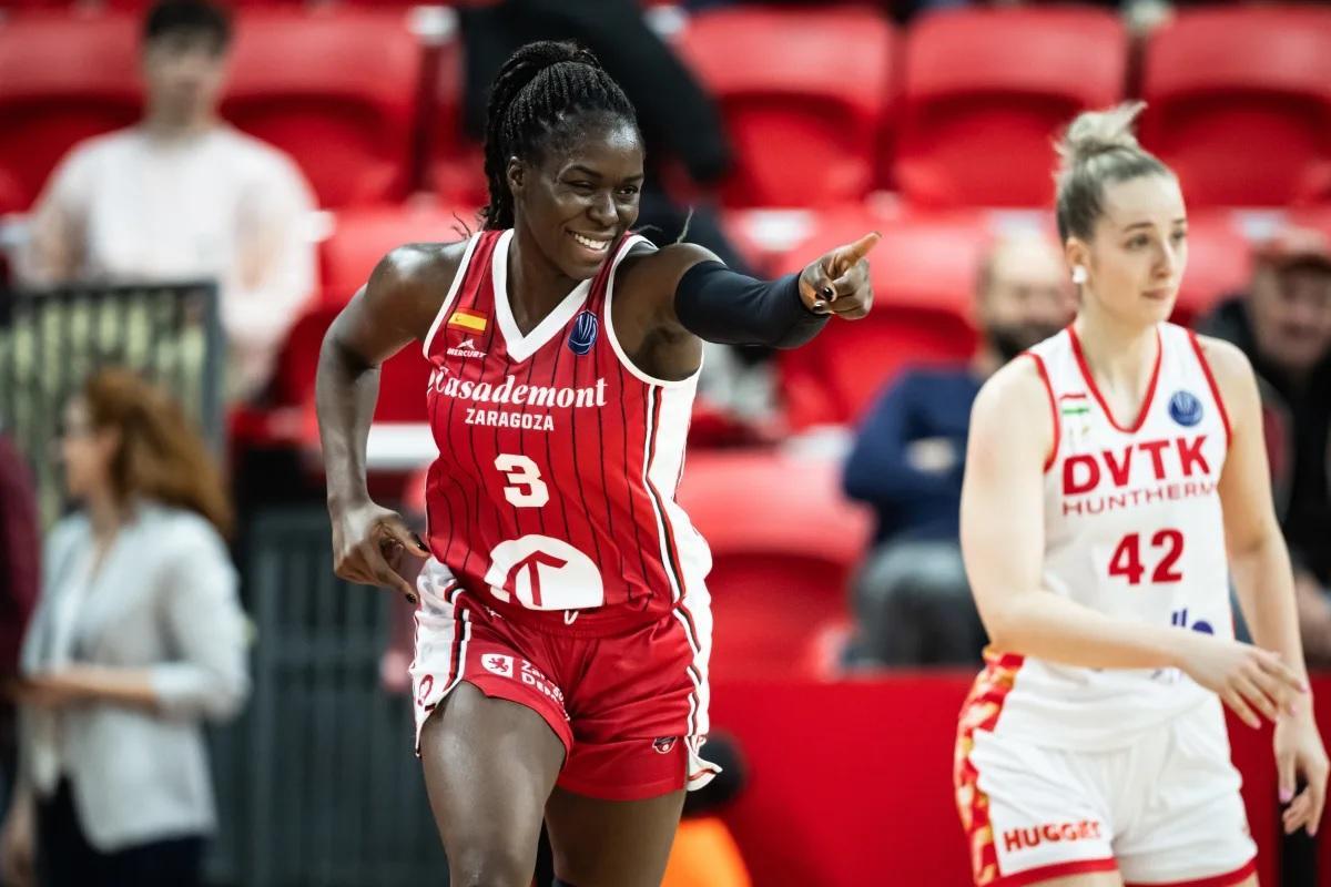 Bankolé sonríe tras una canasta del Casademont en Hungría