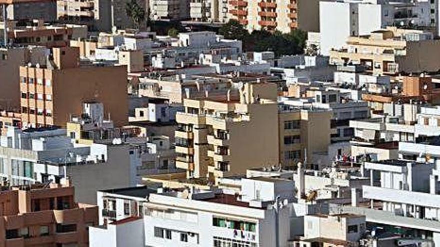 Vista panorámica del centro de la ciudad de Ibiza.