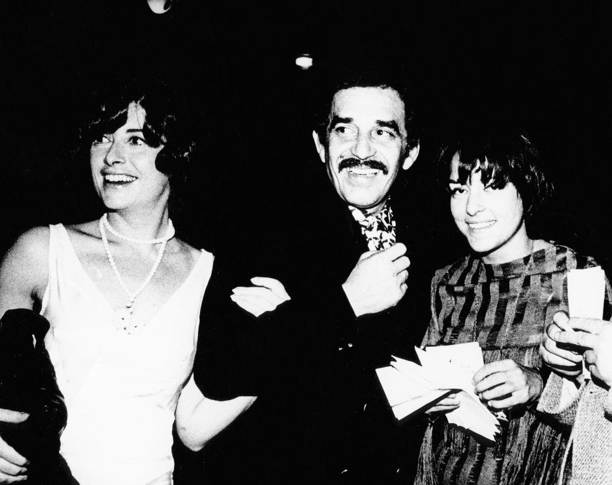 Marina Curia, Gabriel García Márquez y Beatriz de Moura en una imagen de 1979.