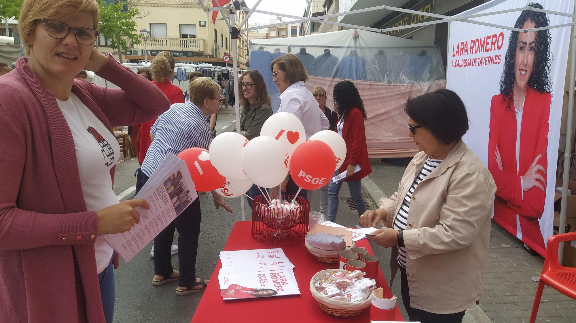 La campaña de los partidos de Tavernes en el mercadillo