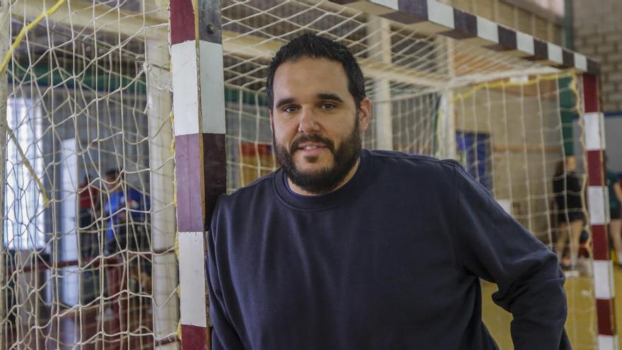 El entrenador del Balonmano Elche, el oriolano Joaquín Rocamora