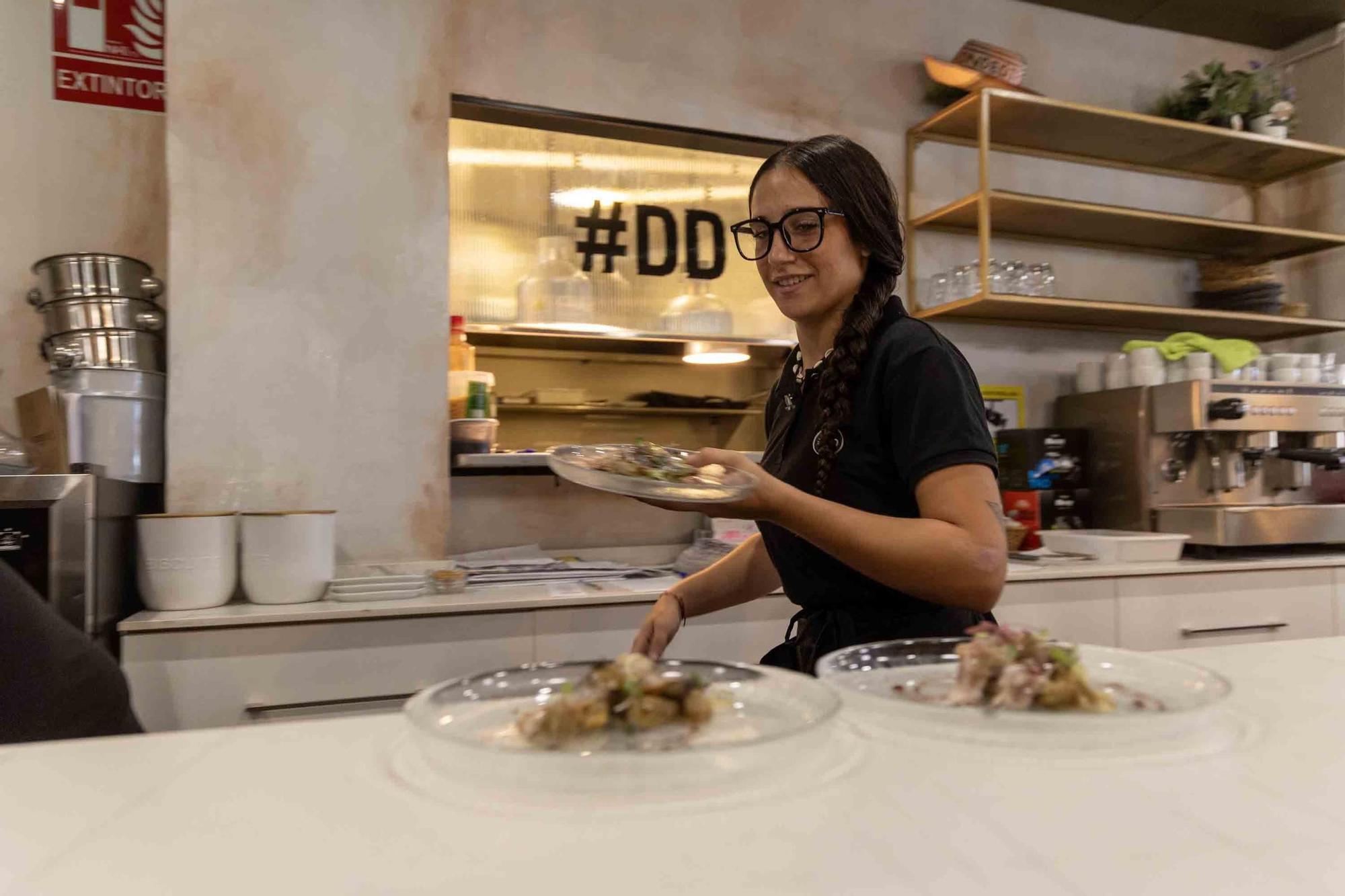 Cariño y sabor a Villena en Donde Diego, en el segundo día de "Menjars de la Terra" con la uva de mesa como protagonista