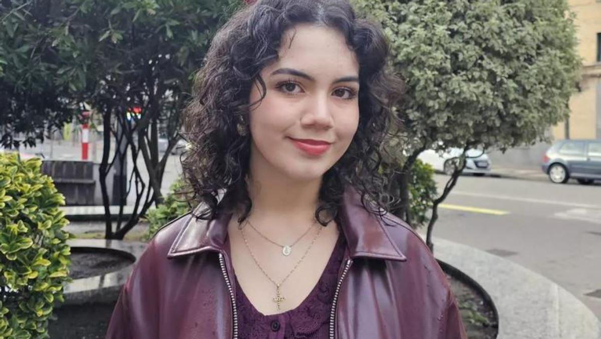 Áfrika Mortera, de 15 años, estudiará en Estados Unidos gracias una beca de la Fundación Amancio Ortega.