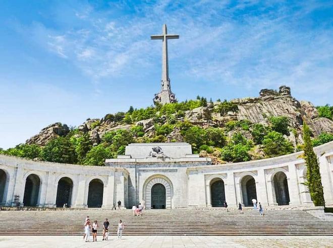 Los 33.000 restos sin identificar del Valle de los Caídos, protagonistas del documental 'Atlas de la desaparición'