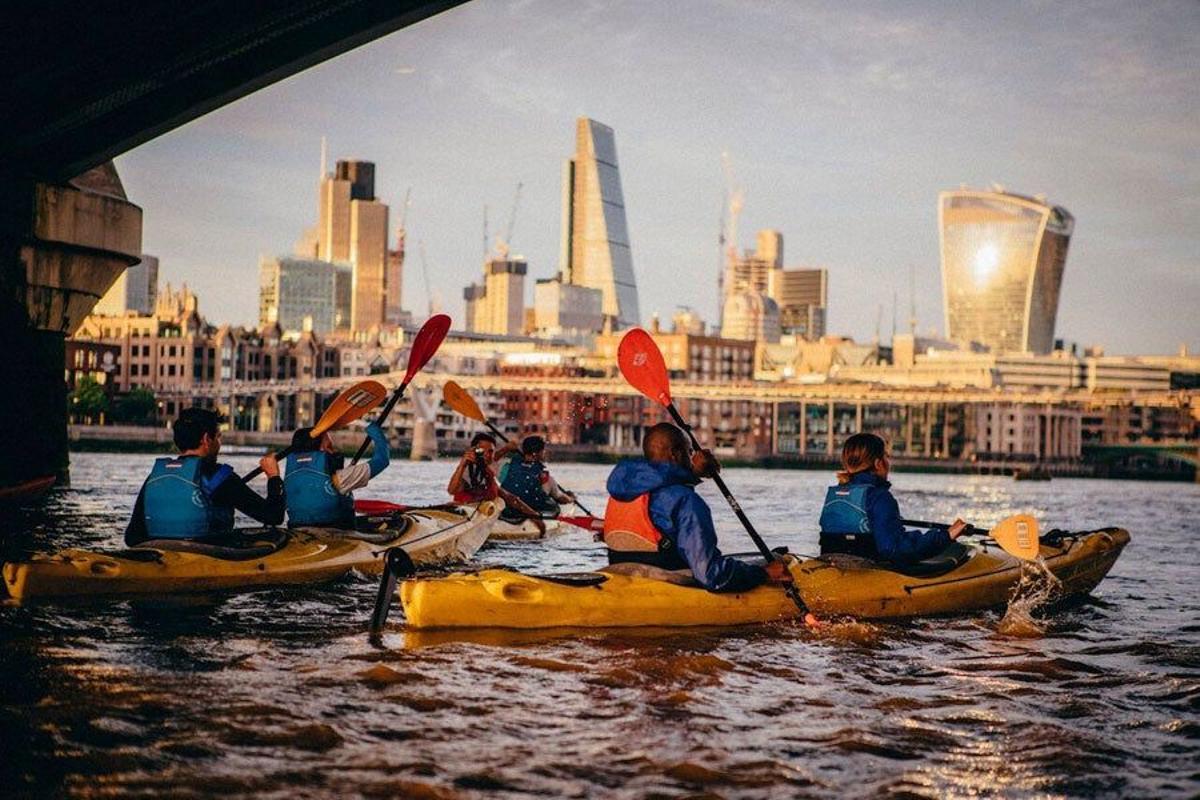 Kayak por el Támesis