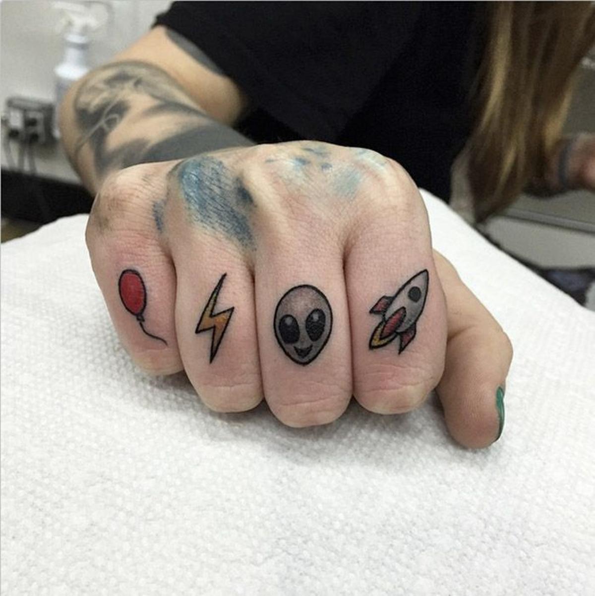 Tatuajes con emojis: variedad