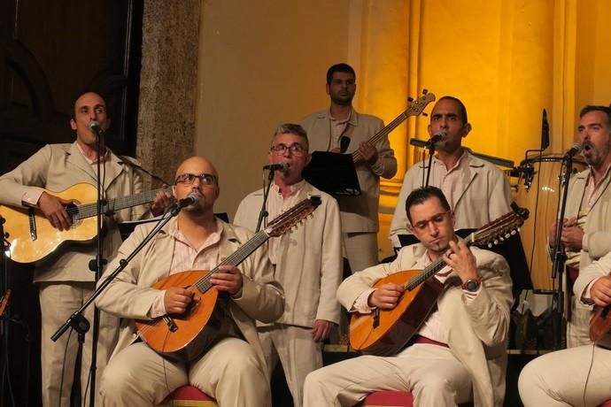 Calicanto en el Convento Santo Domingo de la Villa de Teguise con Voces Solidarias