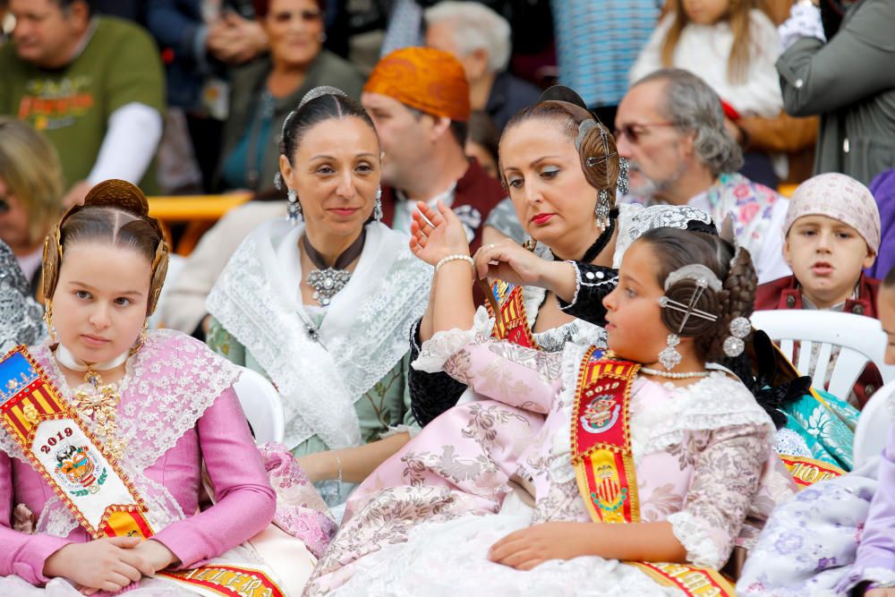 Homenaje a la Senyera de las fallas del Marítimo