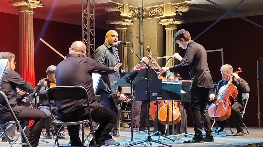 Crítica de Javier Losilla del concierto de Niño de Elche con Enigma: El embrujo de una noche de verano