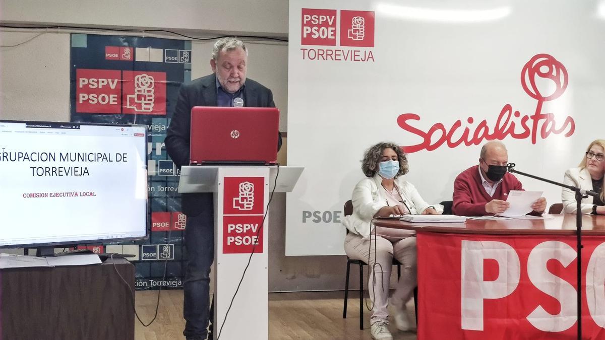 Intervención de Andrés Navarro en la asamblea del PSOE de Torrevieja