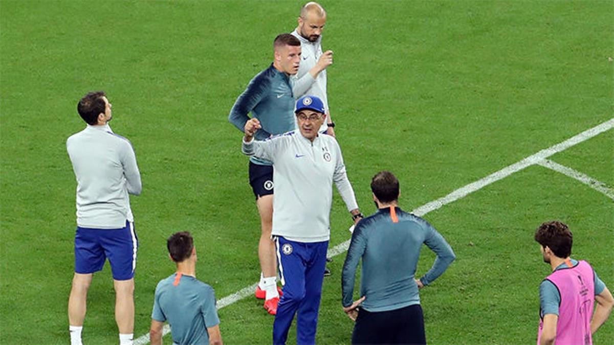 Sarri dejó el entrenamiento tras la bronca entre Higuaín y David Luiz