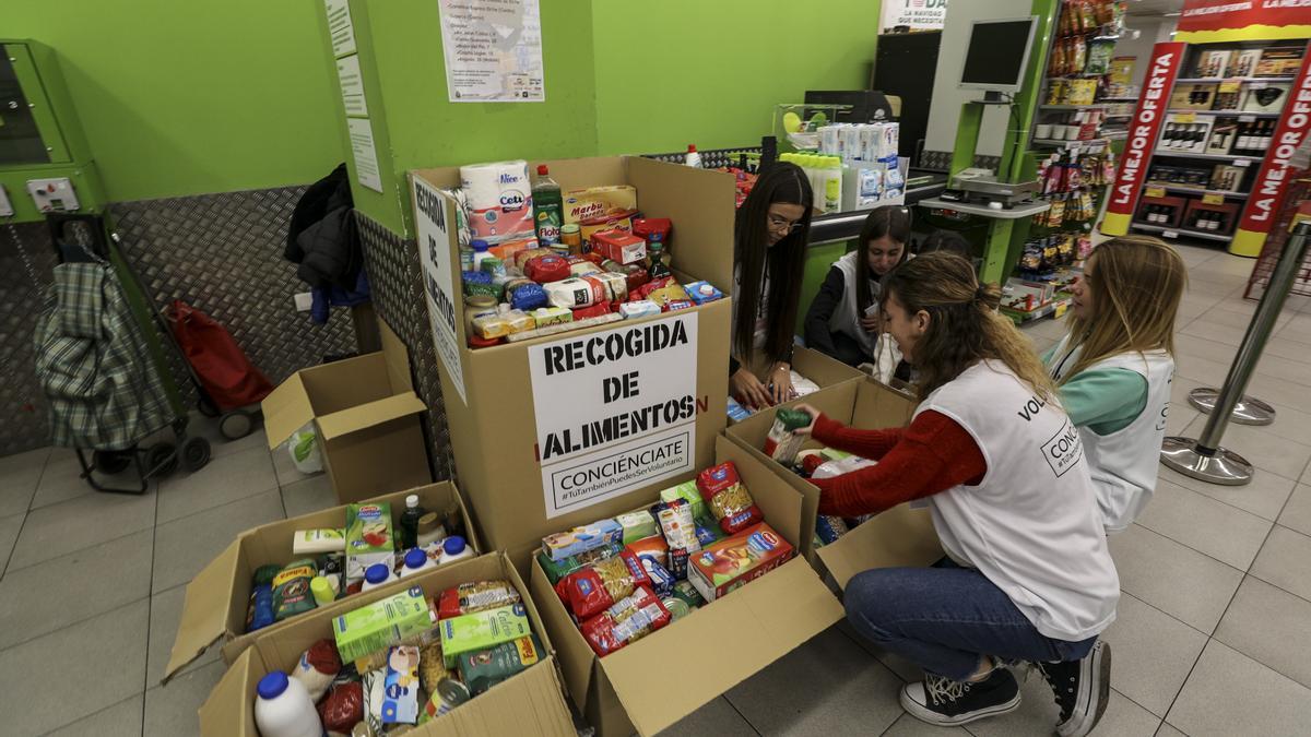 Una campaña de recogida de alimentos en la provincia.