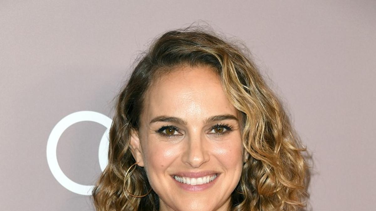 Natalie Portman y el corte perfecto para pelos rizados