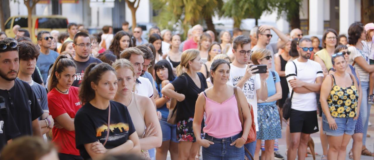 Manifestación de repulsa por la agresión sexual en Ontinyent.