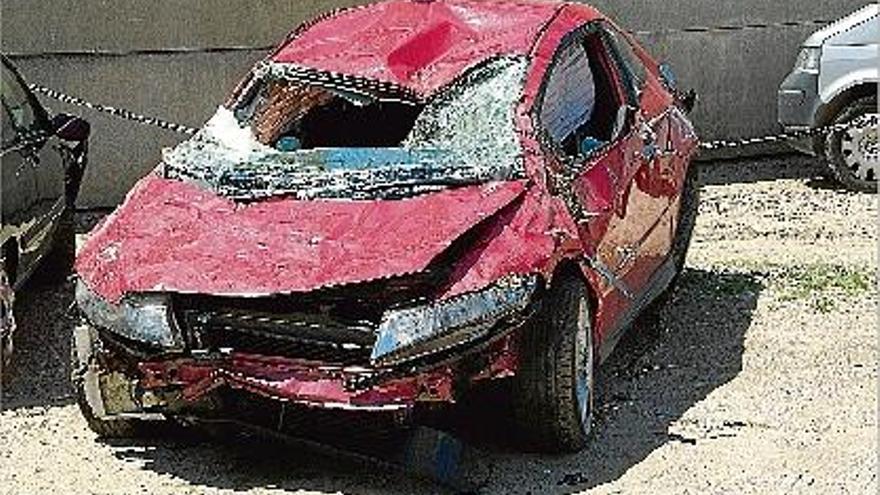 L&#039;estat en què va quedar el vehicle després d&#039;accidentar-se en aquest punt de la N-II.