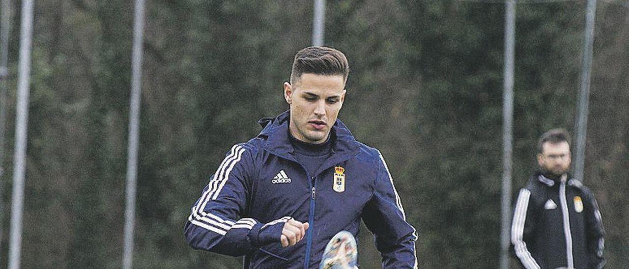 Luismi, en un entrenamiento del Oviedo esta semana.