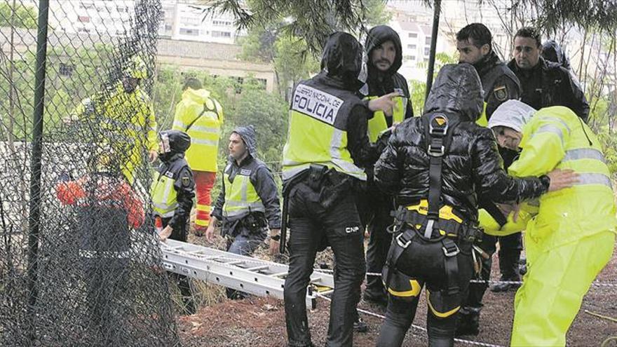 Dos muertos en Caudete y caótica situación en el sur de la Comunitat tras caer 350 l/m2