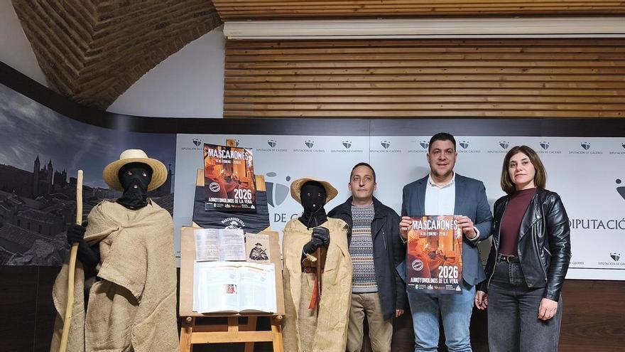 Los Mascarones de Arroyomolinos de la Vera, en la provincia de Cáceres:  "Cualquiera puede dejar de ser quien es y formar parte del misterio"