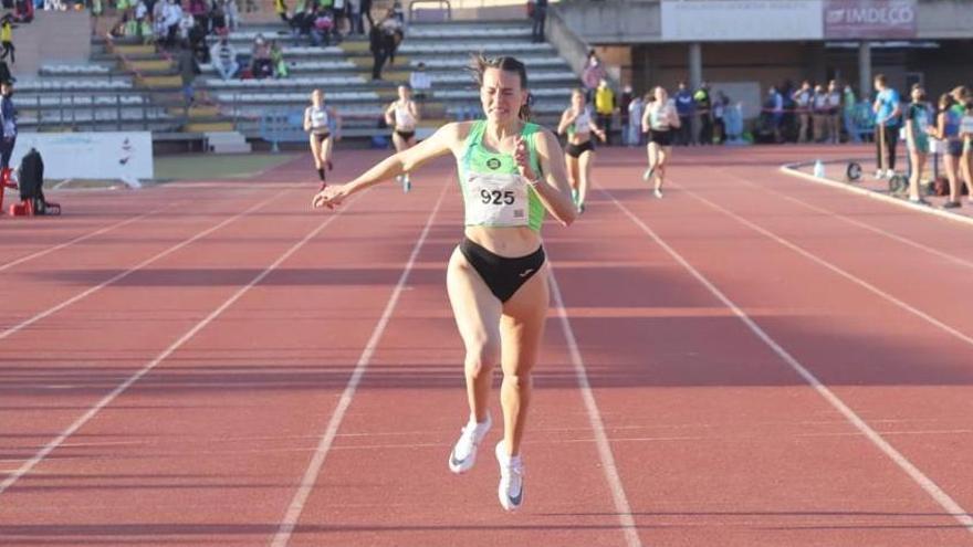 Carmen Avilés, durante una competición.