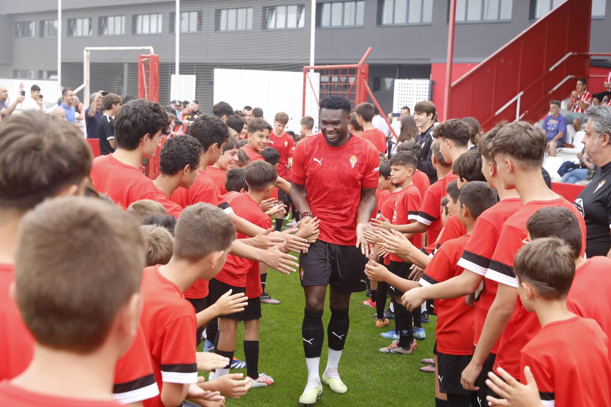 EN IMÁGENES: Primer entrenamiento de Sporting tras el regreso de las vacaciones