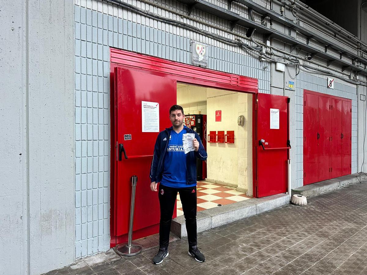EN IMÁGENES: Así está el estadio del Rayo Vallecano tras la anulación del partido del Real Oviedo