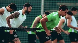 Eze Ponce, tras su doblete en el Elche-México: "Es importante para ganar confianza"