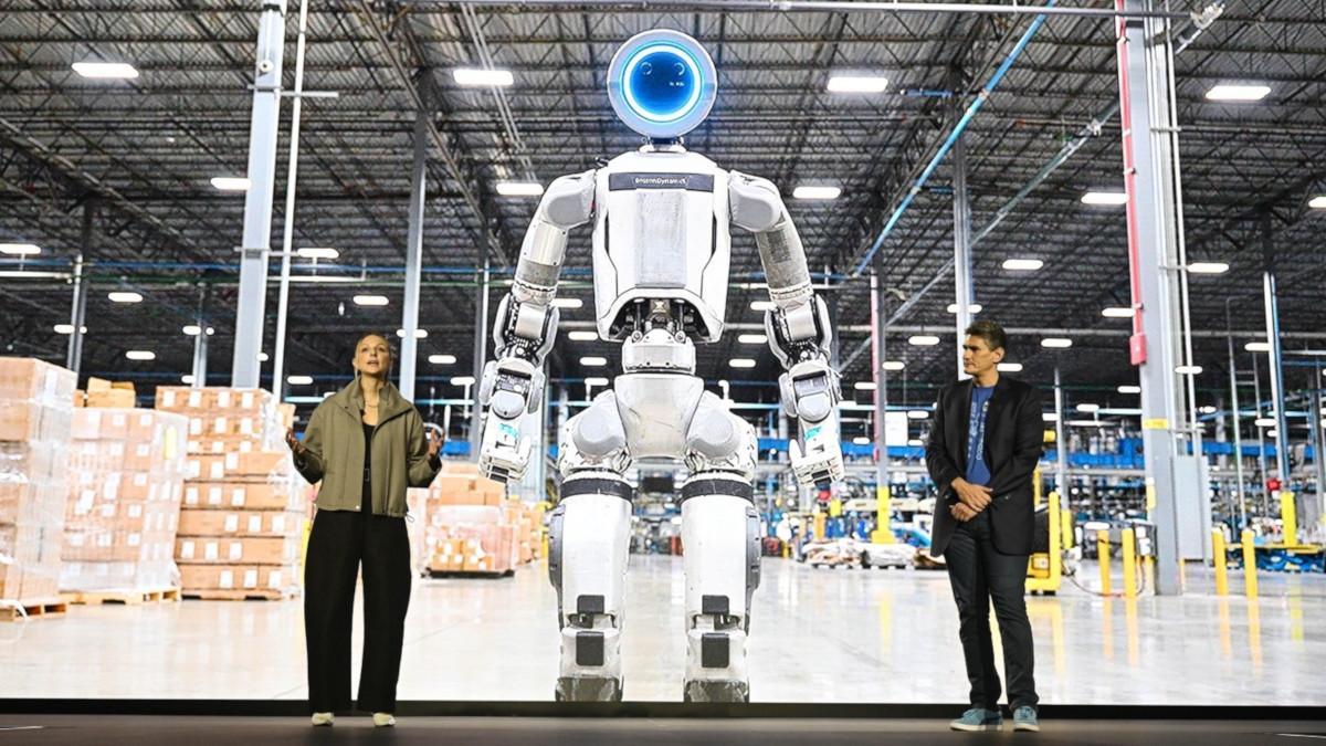 Atlas, el robot humanoide con el que Hyundai quiere transformar sus plantas - Autocosmos
