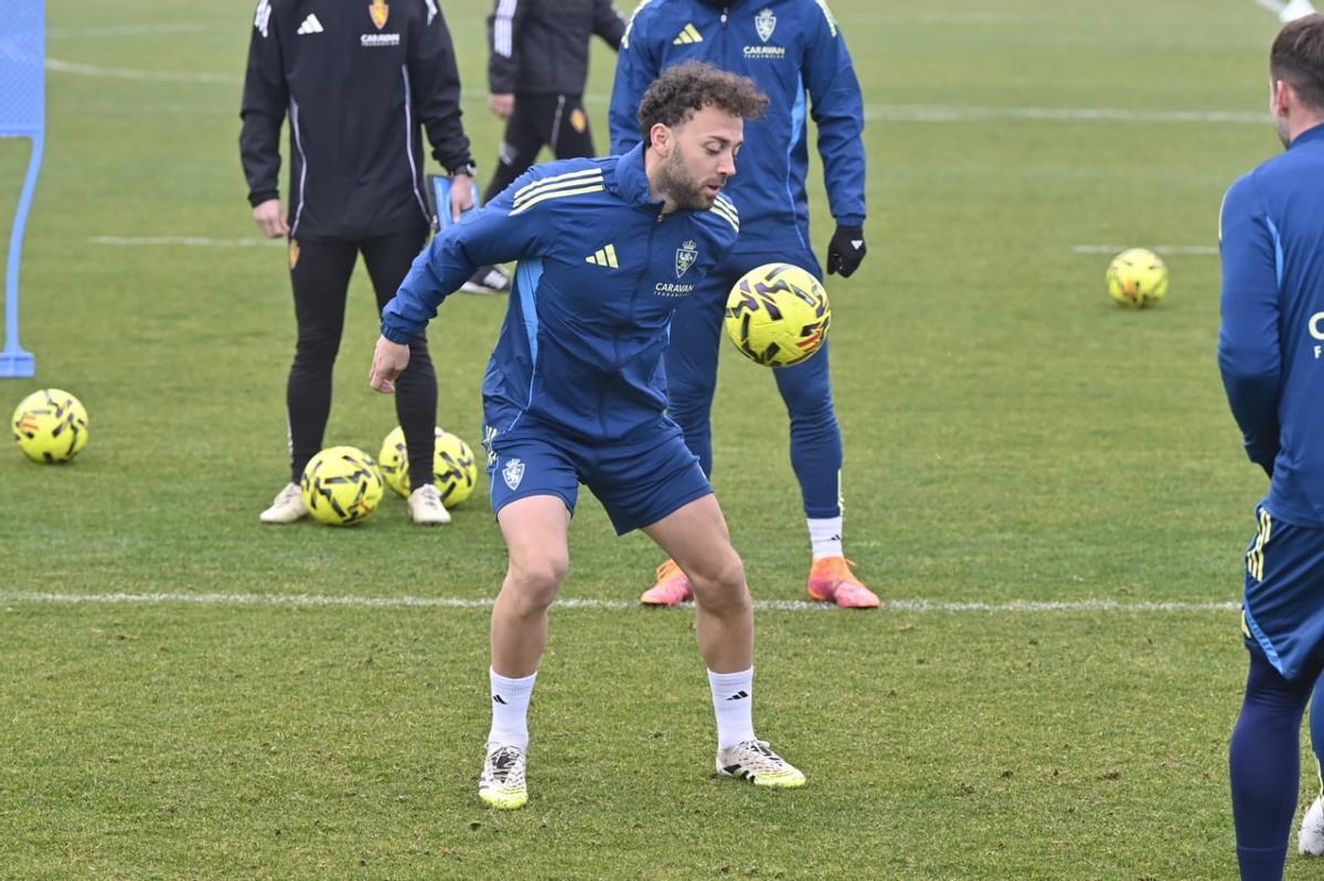EN IMÁGENES | El Real Zaragoza vuelve a los entrenamientos tras el parón por Navidad EN IMÁGENES | El Real Zaragoza vuelve a los entrenamientos tras el parón por Navidad