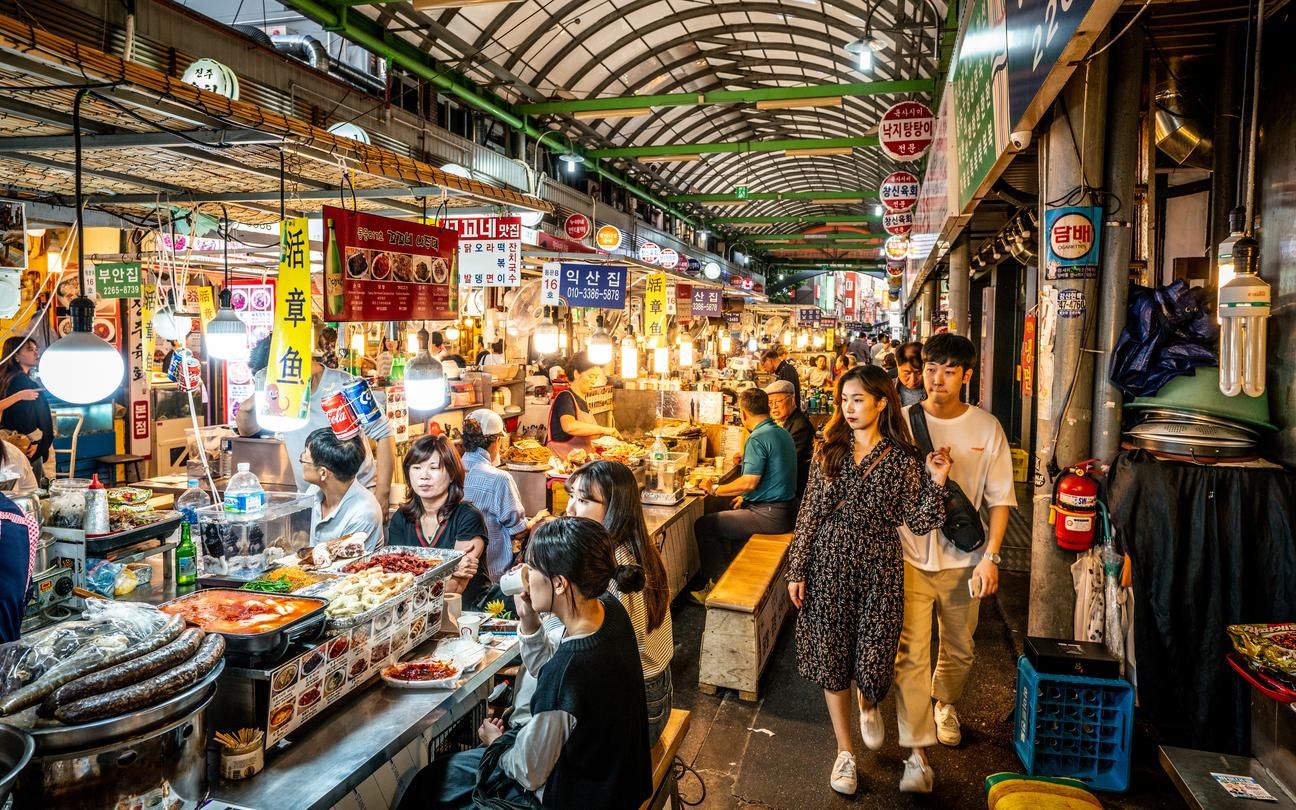 Mercado Gwangjang en Seúl.