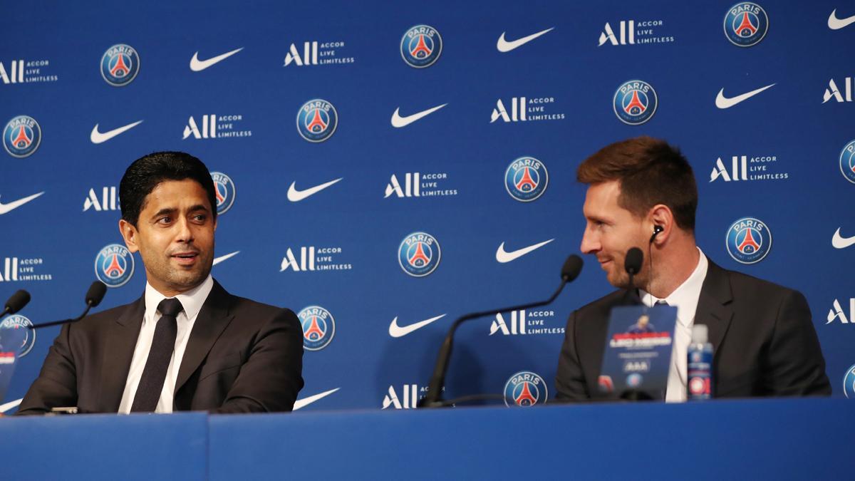 Al-Khelaifi y Messi, durante su presentación